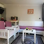Kendine Oezgue Huzur Doga Ve Deniz Keyfini Yasayin Semesterbostad *