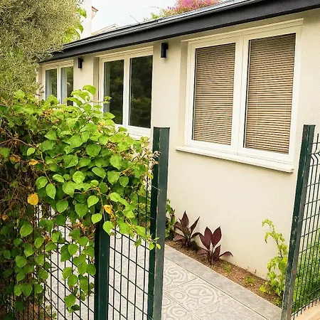 Kendine Oezgue Huzur Doga Ve Deniz Keyfini Yasayin Будинок відпочинку *